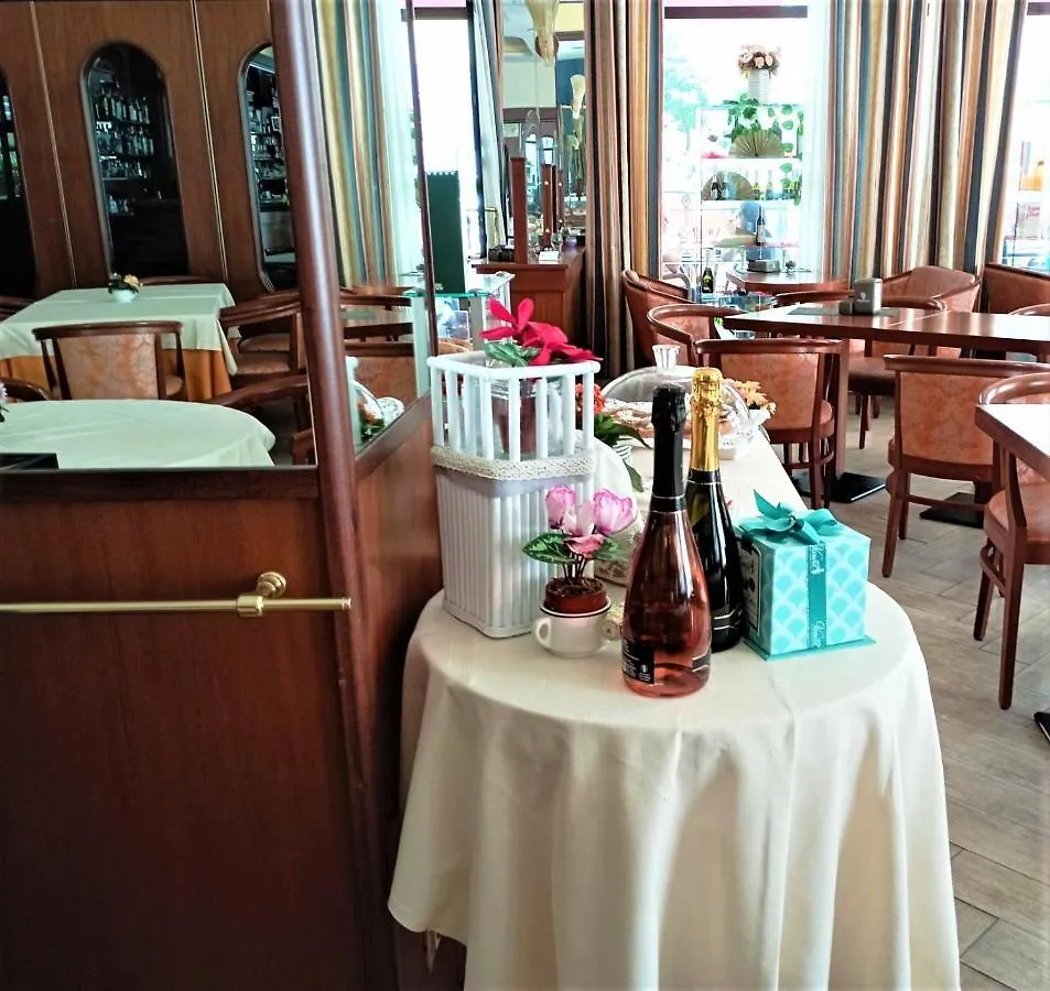 Hotel Grazia Deledda Sassari 4*,  Włochy