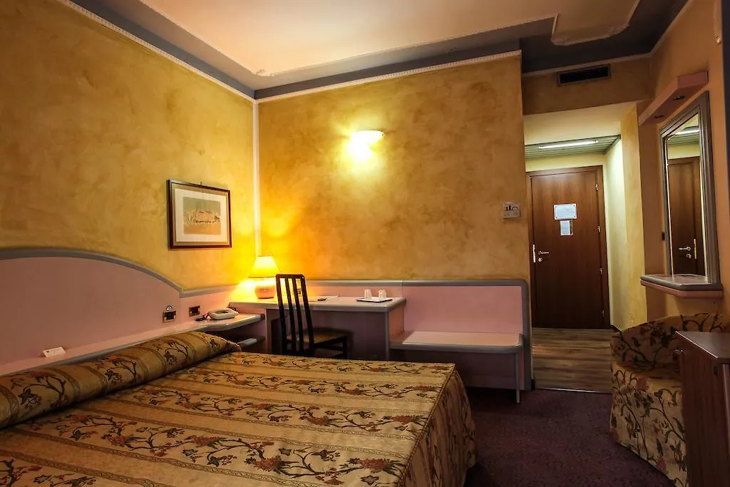 Hotel Grazia Deledda Sassari 4*,