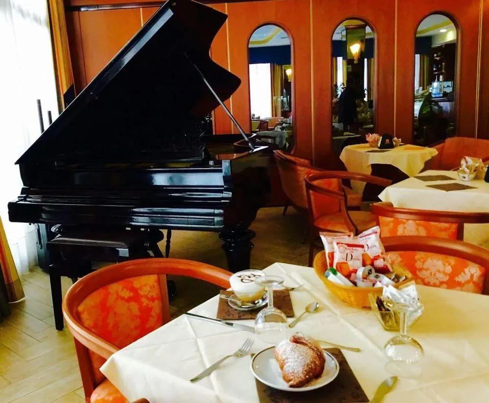 Hotel Grazia Deledda サッサリ